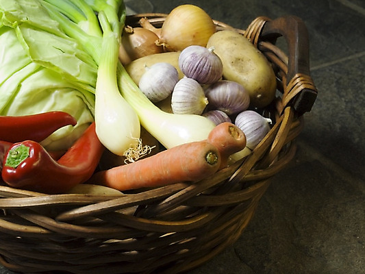 포토 JPG 해외이미지 음식 다이어트 채소 양파 감자 파프리카 건강 마늘 요리 사람없음 빨간색 초록색 바구니 건강관리 당근 샐러드 가을 신선 시장 수프 양배추 날것 칼로리 채식주의자 해외202004 해외포토 계절 컬러 뿌리채소 관리 채식 파일형식 이미지허브