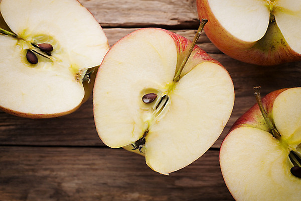 포토 JPG 해외이미지 음식 오렌지 과일 탁자 건강 사람없음 목재 여름 농작물 갈색 가을 그룹 달콤 사과 유기농 숙성 채식주의자 해외202004 해외포토 나무 웰빙 계절 컬러 가구 농업 재료 맛 채식 파일형식 이미지허브
