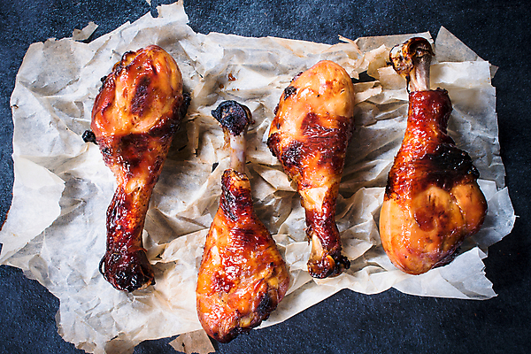 포토 JPG 해외이미지 접시 음식 백그라운드 조류 육류 요리 사람 사람없음 갈색 우주 식사 저녁식사 치킨 공백 튀김 흰색 시간 맛 바비큐 먹기 비만 스마트 피부 속도 꿀 패널 단식 드럼스틱 표준 해외202004 해외포토 동물 식기 컬러 컨셉 식재료 모션 신체부위 몸매 닭고기요리 파일형식 이미지허브