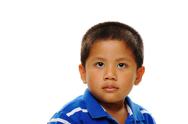 포토 JPG 해외이미지 응시 남자 여유 얼굴 어린이 백그라운드 셔츠 한명 사람 동양인 소년 파란색 청춘 일본 중국 흰색 걸음마 고립 심각 천진난만 필리핀사람 해외202004 해외포토 1 시선 감정 아시아 컬러 컨셉 상의 모션 인종 신체부위 파일형식 이미지허브