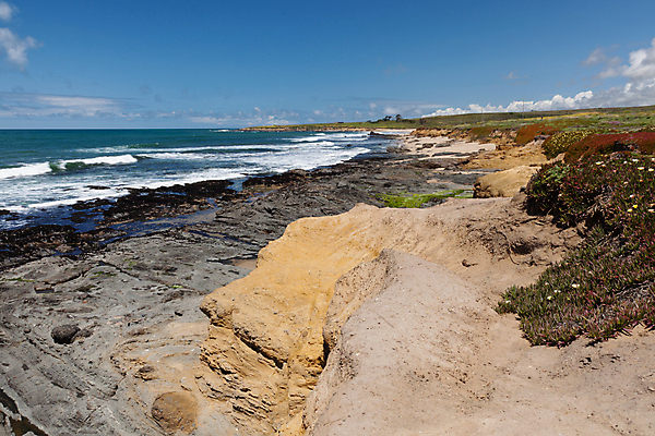포토 JPG 해외이미지 주간 구름 해외풍경 바다 하늘 해변 사람없음 야외 미국 바위 캘리포니아 해외202004 해외포토 자연요소 해외 북아메리카 풍경 돌_바위 파일형식 이미지허브