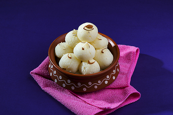 포토 JPG 해외이미지 디저트 사람없음 도자기 원형 사기그릇 냅킨 인도음식 해외포토 도형 그릇 음식 동양음식 파일형식 이미지허브