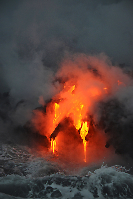 포토 JPG 해외이미지 바다 사람없음 야외 흐름 뜨거움 연기 위험 재해 화산 용암 화산섬 해외202004 해외포토 섬 컨셉 산 파일형식 이미지허브