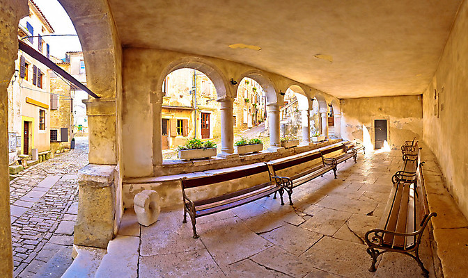 포토 JPG 해외이미지 식물 전통 유럽 도로 길 벽 채소 건축양식 거리 주택 사람없음 건물 장식 초록색 마을 자전거 시골 도시 중세 역사 재산 오두막 땅 지중해 올리브 아치 정사각형 장면 타운 크로아티아 설정 달마시안 방법 옛날 해외202004 해외포토 도형 건축물 열매 건축 나라 바다 컬러 교통시설 금융 바이크 개 파일형식 이미지허브