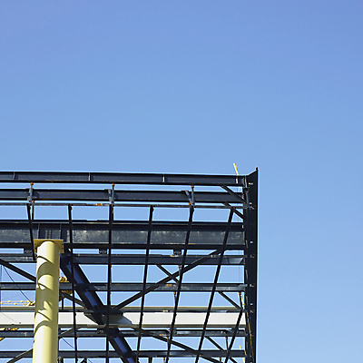 포토 JPG 해외이미지 외관 산업 벽 건축양식 하늘 지붕 사람없음 건물 파란색 빛 금속 고층빌딩 어둠 힘 회색 재산 모서리 가장자리 정상 큼 철 청록색 평행 격납고 고체 주거지 지원 철강 미니멀리스트 해외202004 해외포토 건축물 건축 컬러 재질 빌딩 금융 둘레 크기 파일형식 이미지허브