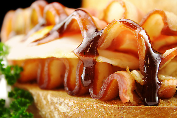 포토 JPG 해외이미지 음식 빵 조각 파슬리 샌드위치 육류 돼지고기 요리 사람없음 계란 식사 껍질 신선 고명 맛 아침식사 허브 베이컨 칼로리 노른자 내추럴 점심식사 굴곡 영양분 해외202004 해외포토 식물 컨셉 채소 식재료 알 파일형식 이미지허브