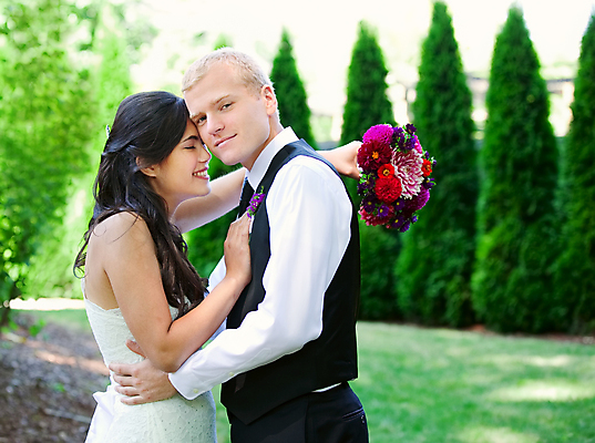 포토 JPG 해외이미지 백인 커플 드레스 여자 남자 행복 결혼 2 관계 태국 결혼식 키스 함께함 사랑 서기 동양인 야외 두명 기쁨 흰색 잡기 조끼 가운 다인종 혼혈 해외202004 해외포토 서양인 옷 감정 아시아 컬러 컨셉 모션 사람 인종 이벤트 외투 애정표현 다문화 파일형식 이미지허브