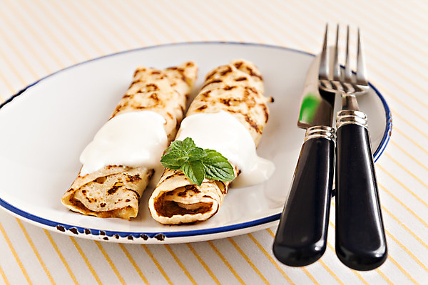 포토 JPG 해외이미지 전통 접시 음식 백그라운드 아침 디저트 치즈 요리 사람없음 식사 저녁식사 튀김 흰색 달콤 맛 아침식사 낟알 설탕 두루마리 민트 크림 시골집 롤 서빙 팬케이크 프랑스어 점심식사 폭식 건포도 러시아인 얇은 핸드메이드 크레이프 해외202004 해외포토 주간 서양인 문자 식기 컬러 컨셉 포도 유제품 주택 케이크 허브 건과일 파일형식 이미지허브