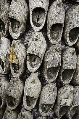 포토 JPG 해외이미지 전통 옷 유럽 문화 조각 여행 백그라운드 신발 사람없음 목재 장식 빨간색 컬러풀 노란색 유행 상점 검은색 수확 골동품 흰색 쌍 그리기 역사 상품 심볼 오브젝트 네덜란드 기념품 암스테르담 고립 솜씨 옛날 줄서기 핸드메이드 해외202004 해외포토 나무 나라 컬러 농업 재료 모션 파일형식 이미지허브