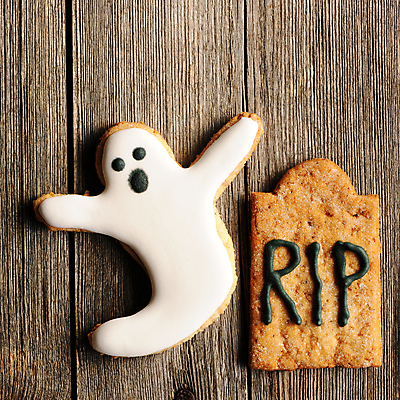 포토 JPG 해외이미지 백그라운드 탁자 디저트 사람없음 장식 쿠키 할로윈 달콤 유령 비석 핸드메이드 해외202004 해외포토 음식 가구 맛 파일형식 이미지허브