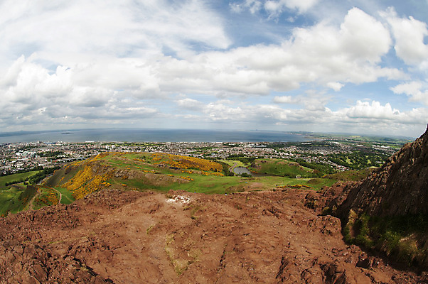 포토 JPG 해외이미지 공원 유럽 길 섬 여행 자연 산 사람없음 초록색 도시풍경 여행객 하이킹 도시 정상 언덕 화산 오르기 지질학 스코틀랜드 해외202004 해외포토 공공시설 교육 나라 컬러 모션 레저 영국 사람 풍경 생태계 파일형식 이미지허브