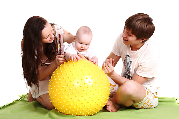 포토 JPG 해외이미지 백인 옷 남자 행복 아들 어린이 백그라운드 가족 엄마 함께함 3 사랑 사람 소년 성인 세명 기쁨 흰색 자녀 아기 그룹 아빠 고립 해외202004 해외포토 서양인 감정 컬러 컨셉 관계 파일형식 이미지허브