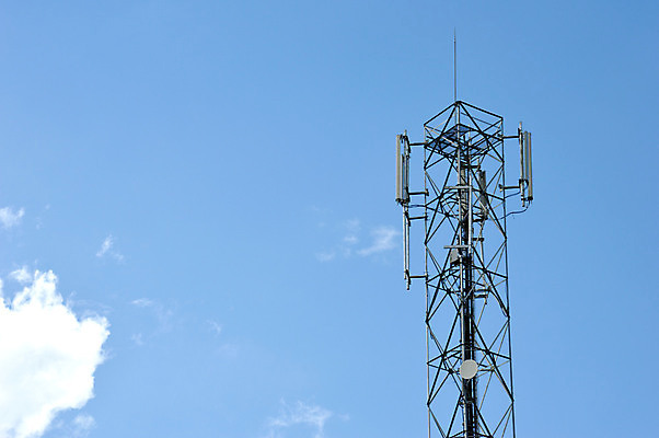 포토 JPG 해외이미지 산업 파도 인터넷 통신 하늘 모바일 무선통신 세포 안테나 사람없음 파란색 스마트폰 글로벌 탑 금속 장비 네트워크 전자레인지 역 연결 접속 계주 무선전화기 전화기 수화기 라디오 신호 방송 전염 철사 철탑 공학 돛대 전송 송신기 철강 셀룰러 해외202004 해외포토 건축물 교육 바다 컬러 교통시설 재질 전자제품 핸드폰 스마트기기 가전제품 레인지 질병 육상스포츠 감염 파일형식 이미지허브