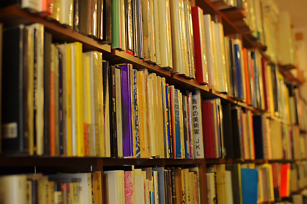 포토 JPG 백그라운드 책장 실내 사람없음 아웃포커스 책 일본 서점 국내포토 아시아 가구 촬영기법 내부 상점 파일형식