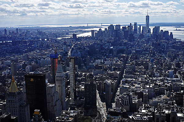 포토 JPG 주간 구름 하늘 풍경 빌딩 사람없음 야외 강 도시 뉴욕 엠파이어스테이트빌딩 국내포토 자연요소 건물 미국 파일형식
