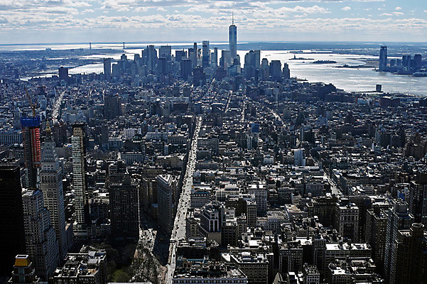 포토 JPG 주간 구름 도로 하늘 풍경 빌딩 사람없음 야외 강 도시 뉴욕 엠파이어스테이트빌딩 국내포토 자연요소 길 교통시설 건물 미국 파일형식
