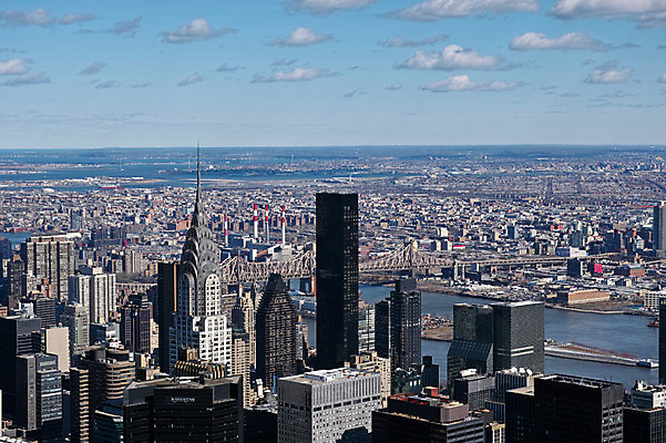 포토 JPG 주간 구름 하늘 풍경 빌딩 사람없음 야외 강 도시 도심 뉴욕 엠파이어스테이트빌딩 가교 국내포토 자연요소 건축물 건물 미국 파일형식