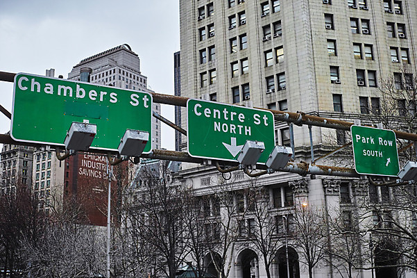 포토 JPG 주간 나무 건축물 풍경 빌딩 사람없음 야외 도시 표지판 뉴욕 국내포토 자연요소 식물 건축 알림판 건물 미국 파일형식