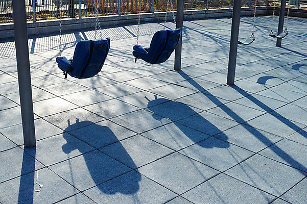 포토 JPG 주간 그림자 풍경 사람없음 야외 도시 놀이터 그네 뉴욕 국내포토 자연요소 놀이 미국 파일형식