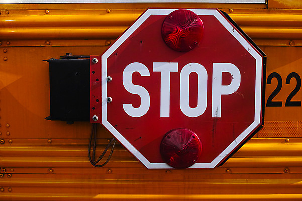 포토 JPG 주간 교통시설 풍경 사람없음 야외 도시 표지판 정지 뉴욕 국내포토 자연요소 교통 모션 알림판 미국 시설 파일형식