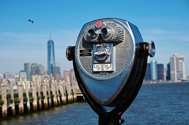 포토 JPG 주간 구름 갈매기 하늘 풍경 빌딩 사람없음 야외 아웃포커스 강 망원경 도시 뉴욕 전망대 허드슨강 국내포토 자연요소 조류 촬영기법 건물 미국 파일형식