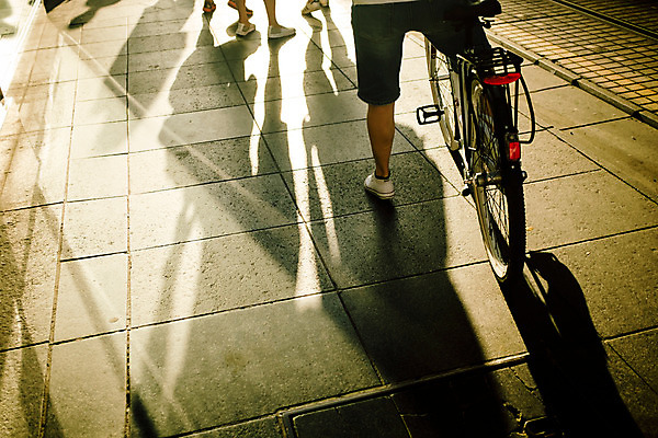 포토 JPG 주간 해외풍경 유럽 거리 풍경 야외 신체부위 자전거 다리 크로아티아 동유럽 자그레브 국내포토 자연요소 해외 나라 사람 바이크 파일형식