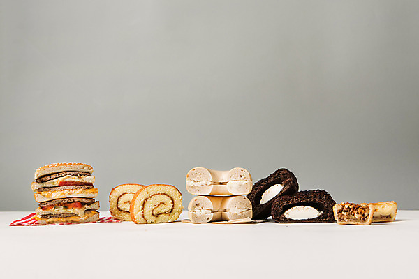 포토 JPG 스튜디오촬영 음식 빵 백그라운드 단면 디저트 실내 사람없음 햄버거 파이 베이글 롤빵 국내포토 패스트푸드 내부 파일형식