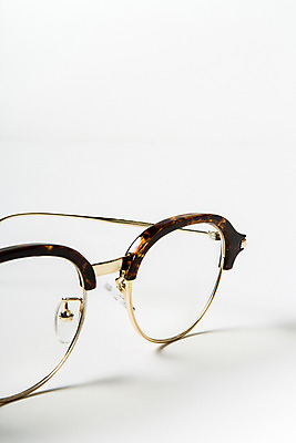 포토 JPG 스튜디오촬영 안경 백그라운드 실내 누끼 사람없음 반사 거울 오브젝트 안경테 국내포토 잡화 내부 파일형식