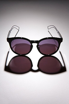 포토 JPG 스튜디오촬영 안경 백그라운드 실내 그림자 사람없음 선글라스 반사 거울 오브젝트 안경테 국내포토 잡화 내부 파일형식