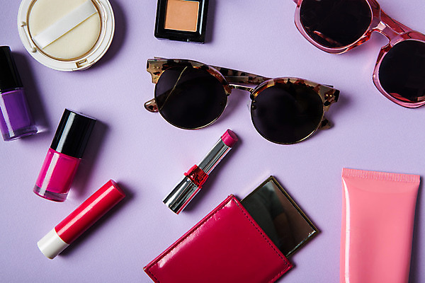 포토 JPG 스튜디오촬영 안경 백그라운드 실내 사람없음 여름휴가 바캉스 선글라스 반사 화장품 거울 립스틱 오브젝트 매니큐어 손거울 파우더 아이섀도 안경테 국내포토 잡화 휴가 내부 뷰티 파일형식 여름_계절