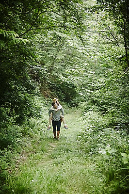 포토 JPG 주간 전신 나무 커플 여자 남자 커플라이프 자연 성인 야외 두명 앞모습 30대 등산 한국인 숲속 숲 업기 등산로 가평 성인만 국내포토 자연요소 식물 라이프스타일 뷰포인트 관계 모션 사람 동양인 장년 트래킹 생태계 경기도 파일형식