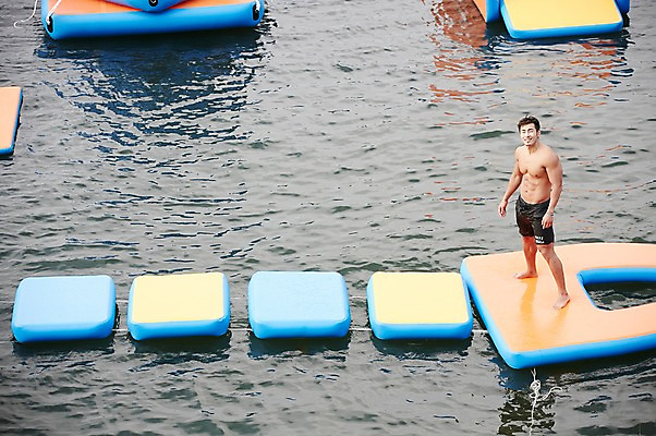 포토 JPG 주간 전신 남자 수영복 휴가 한명 서기 성인 야외 앞모습 30대 여름휴가 바캉스 강 한국인 올려보기 놀이터 튜브 가평 복근 전신수영복 성인남자한명만 국내포토 자연요소 1 옷 뷰포인트 모션 놀이 근육 사람 동양인 장년 경기도 남자한명만 성인남자만 파일형식 여름_계절