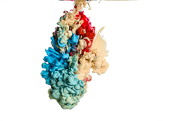 포토 JPG 스튜디오촬영 컬러 하늘색 백그라운드 잉크 실내 사람없음 빨간색 물 파란색 페인트 물감 얼룩 질감 베이지색 국내포토 자연요소 내부 미술도구 파일형식