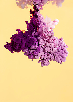 포토 JPG 스튜디오촬영 컬러 백그라운드 잉크 실내 사람없음 물 보라색 페인트 물감 얼룩 질감 연보라색 국내포토 자연요소 내부 미술도구 파일형식