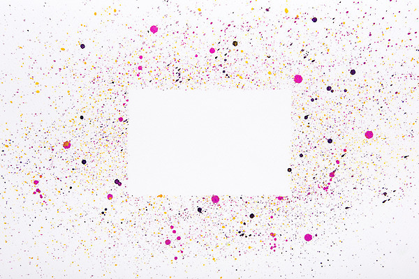 포토 JPG 스튜디오촬영 종이 분홍색 컬러 백그라운드 붓터치 잉크 실내 미술 사람없음 물 보라색 페인트 물감 붓 얼룩 질감 국내포토 자연요소 문화예술 내부 미술도구 파일형식