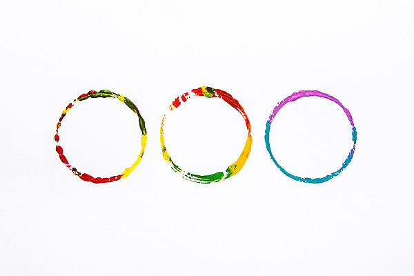 포토 JPG 스튜디오촬영 종이 컬러 백그라운드 붓터치 잉크 실내 미술 사람없음 물 컬러풀 페인트 물감 붓 얼룩 원형 질감 국내포토 자연요소 도형 문화예술 내부 미술도구 파일형식