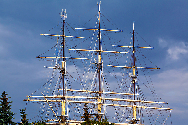 포토 JPG 해외이미지 선 밧줄 바다 여행 요트 하늘 휴가 항해 사람없음 야외 가로 여름 항구 깃발 보트 큼 선원 광택 봉 포트 폴란드 돛대 레가타 해외202004 해외포토 계절 유럽 줄 배_교통 교통시설 크기 파일형식 이미지허브