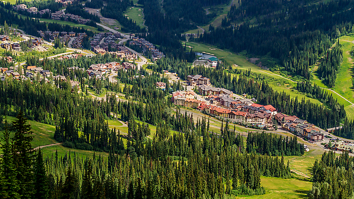 포토 JPG 해외이미지 꽃 여행 캐나다 지붕 산 주택 파노라마 풍경 사람없음 건물 여름 컬러풀 여행객 마을 봄 시골 옥상 그림 지역 타운 해외202004 해외포토 식물 건축물 계절 컬러 북아메리카 촬영기법 사람 도시 파일형식 이미지허브