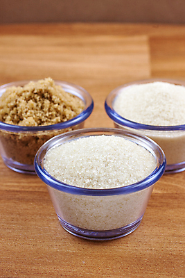 포토 JPG 해외이미지 음식 재료 유리 지팡이 요리 사람없음 목재 갈색 사발 달콤 낟알 크리스탈 설탕 유기농 질감 날것 결 사탕수수 해외202004 해외포토 나무 식물 웰빙 컬러 무늬 재질 사기그릇 맛 광석 파일형식 이미지허브