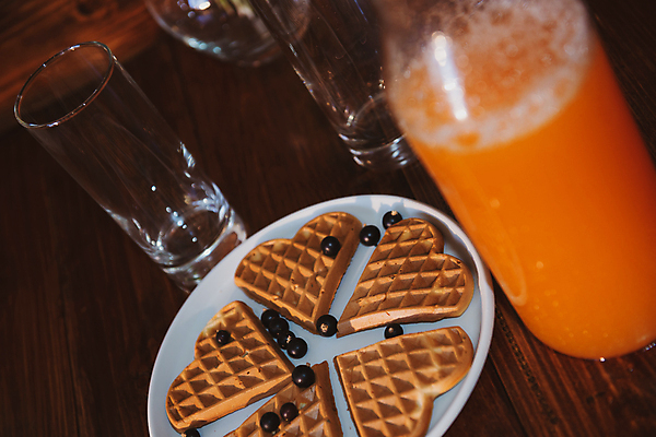 포토 JPG 해외이미지 접시 안경 음료 음식 백그라운드 2 농업 다이어트 채소 오렌지 과일 유리 건강 사람없음 목재 수건 식사 당근 수확 흰색 신선 아침식사 먹기 민트 준비 유기농 완두콩 날것 성분 흙더미 내추럴 단백질 채식주의자 비건 해외202004 해외포토 나무 식기 웰빙 잡화 산업 컬러 재료 모션 재질 콩 뿌리채소 위생용품 흙 허브 채식 영양소 파일형식 더미 이미지허브