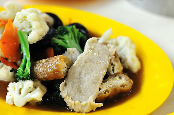 포토 JPG 해외이미지 라이프스타일 접시 음료 음식 여행 다이어트 채소 재료 건강 요리 동양인 사람없음 초록색 노란색 식당 식사 중국 버섯 맛 브로콜리 메뉴 채식주의자 스타일 비건 해외202004 해외포토 식기 아시아 컬러 컨셉 인종 생활 상점 채식 파일형식 이미지허브