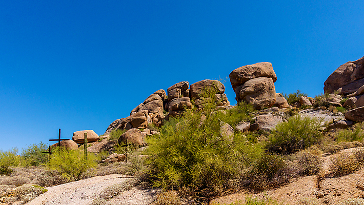 포토 JPG 해외이미지 공원 모래 십자가 자연 하늘 산 선인장 건조 3 풍경 사람없음 야외 계곡 미국 사막 붓 뜨거움 황무지 땅 애리조나 봉황 울퉁불퉁 해외202004 해외포토 식물 공공시설 북아메리카 생태계 파일형식 이미지허브