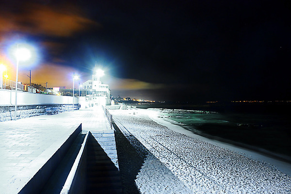포토 JPG 해외이미지 나무 구름 실루엣 모래 파도 바다 섬 여행 백그라운드 벤치 오렌지 자연 하늘 휴식 조명 거리 그림자 풍경 사람없음 빨간색 물 여름 빛 도시풍경 반사 노란색 여행객 걷기 침묵 황혼 일몰 램프 관찰 도시 야간 열정 장면 태평양 해외202004 해외포토 자연요소 식물 계절 감정 컬러 컨셉 의자 과일 모션 촬영기법 사람 노을 소리 생태계 파일형식 이미지허브
