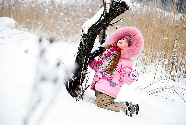 포토 JPG 해외이미지 나무 계절 어린이 겨울 자연 한명 추위 흰색 숲 북극 서리 해외202004 해외포토 식물 1 컬러 사람 극지방 생태계 파일형식 이미지허브