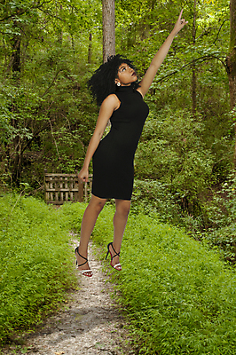 포토 JPG 해외이미지 모델 라이프스타일 드레스 여자 행복 병아리 한명 사람 10대 유행 검은색 화려 미녀 스타일 성인여자만 해외202004 해외포토 1 옷 감정 컬러 컨셉 청소년 조류 생활 미인 여자만 성인만 파일형식 이미지허브