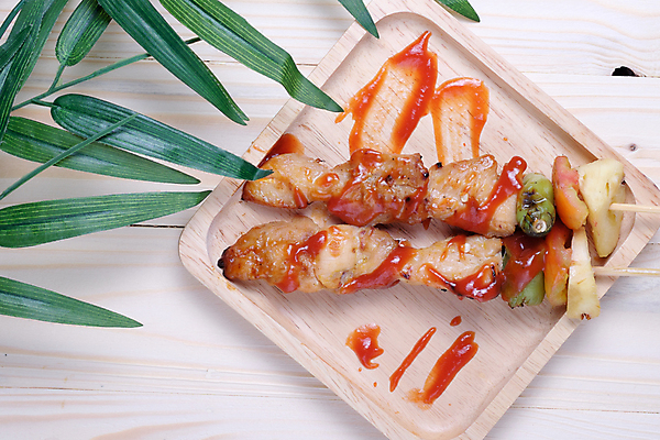 포토 JPG 해외이미지 접시 음식 토마토 채소 탁자 불 양파 육류 요리 사람없음 야외 목재 빨간색 초록색 소풍 식사 저녁식사 치킨 바 뜨거움 꼬치 그릴 바비큐 B 굽기 숯 점심식사 케밥 해외202004 해외포토 자연요소 나무 식기 알파벳 컬러 가구 식재료 재료 주방용품 야외활동 구이 닭고기요리 파일형식 이미지허브