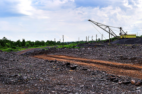 포토 JPG 해외이미지 나무 산업 지구 자연 하늘 표면 풍경 사람없음 물 여름 강 쌓기 환경 금속 흙 장비 바위 시골 업무 황금 보호 버리기 발굴 수납 흙더미 낭비 내추럴 개발 땅바닥 생태학 석탄 옛날 채석 해외202004 해외포토 자연요소 식물 계절 교육 컨셉 모션 재질 바닥 돌_바위 작업 생태계 파일형식 더미 이미지허브