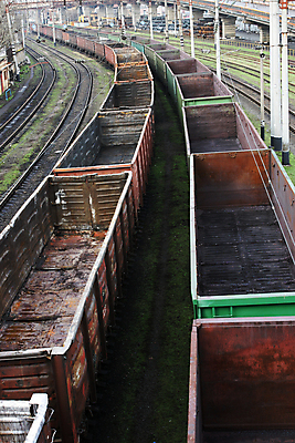 포토 JPG 해외이미지 나무 산업 도로 길 선 여행 백그라운드 패턴 비즈니스 교통시설 자연 하늘 풍경 사람없음 야외 초록색 파란색 금속 기차 수확 화물 변화 역 방향 철 교차로 속도 출퇴근 단상 건너기 루트 방법 선로 옛날 철강 해외202004 해외포토 식물 육상교통 컬러 교통 컨셉 무늬 농업 모션 재질 대중교통 운송업 시설 생태계 파일형식 이미지허브
