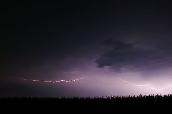 포토 JPG 해외이미지 구름 자연 날씨 경고 사람없음 빛 힘 번개 볼트 폭풍 내추럴 뇌우 스트라이크 심각 요금 현상 힘찬 해외202004 해외포토 자연요소 컨셉 공구 생태계 파일형식 이미지허브