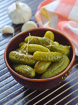 포토 JPG 해외이미지 식물 접시 음식 조각 농업 다이어트 채소 재료 자연 검은배경 오이 건강 마늘 사람없음 가로 초록색 여름 샐러드 우유 신선 그룹 맛 먹기 향신료 준비 상쾌 유기농 날것 피클 소금 딜 숙성 오이피클 절임 채식주의자 해외202004 해외포토 식기 웰빙 계절 감정 산업 컬러 백그라운드 컨셉 모션 유제품 검은색 생태계 채식 향미료 파일형식 이미지허브